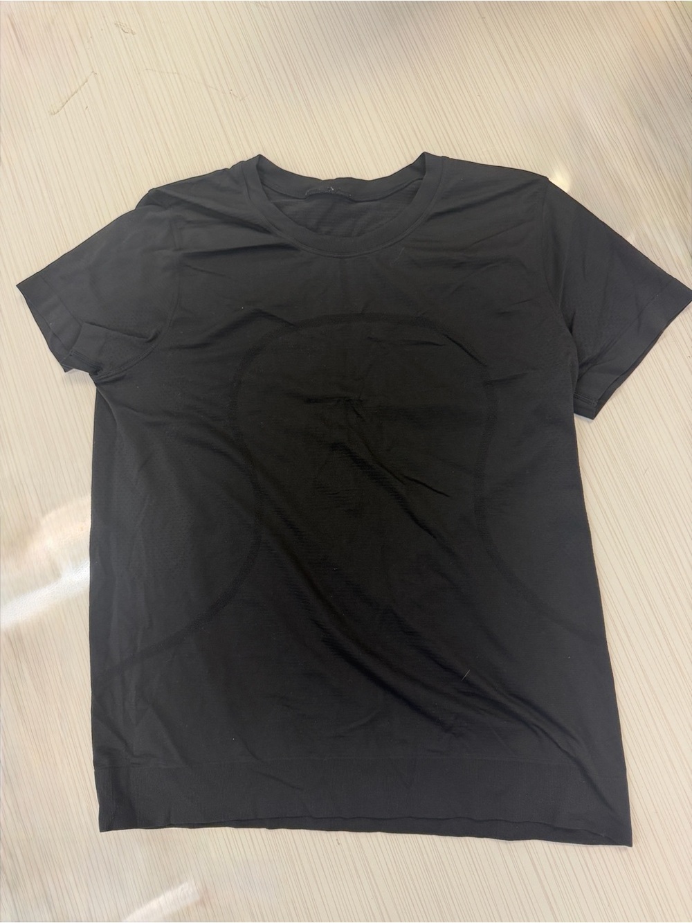 Lululemon women’s Black Crew Neck Athletic Shirt